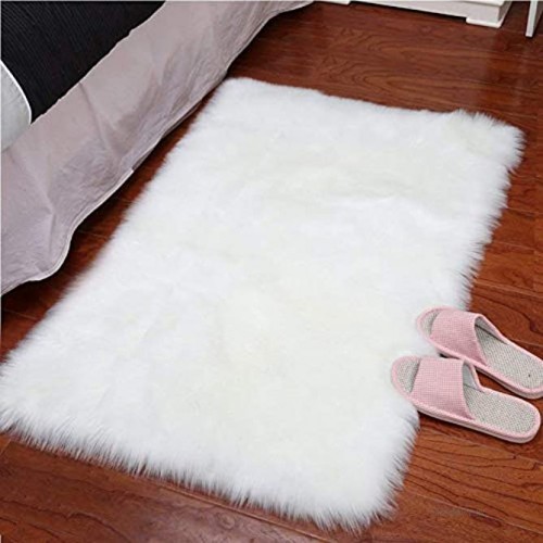 YJ.GWL Luxury Faux Sheepskin Fur Area Rug Soft Fluffy Rugs Shag Plush Carpet Faux Fur Rug for Bedroom Floor Sofa Living Room 2 x 3 Feet Rectangle White